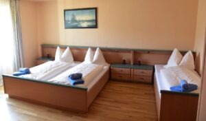 Dreibettzimmer